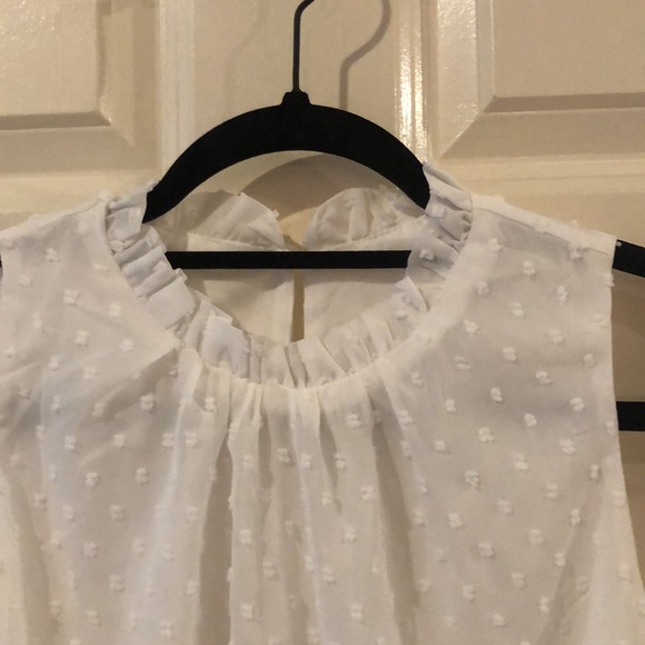 Ladies white chiffon halter blouse. Size L. - Picture 2 of 6